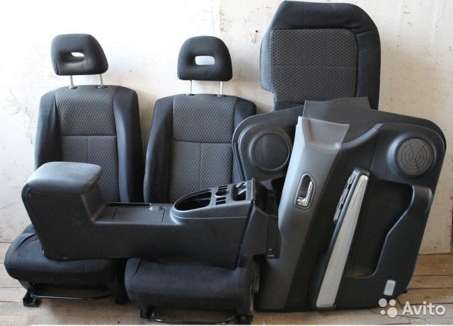 Купить Сиденья Хонда Стрим