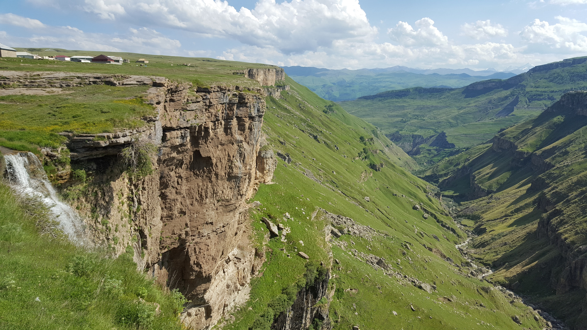 Хунзахское плато Дагестан водопад Тобот