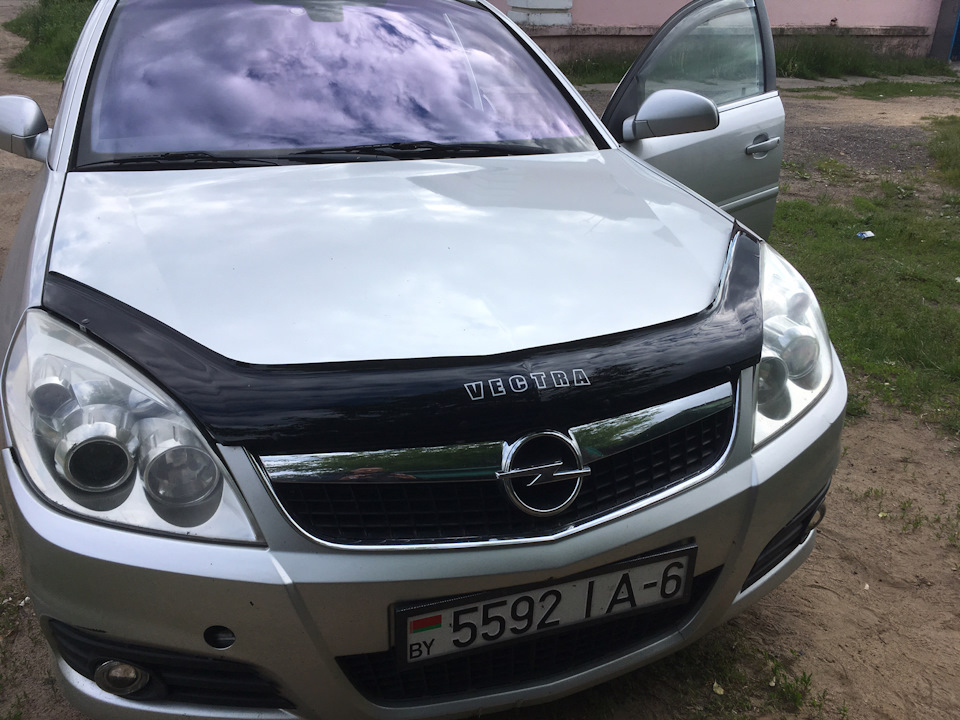 Дефлектор капота — Opel Vectra C, 1,8 л, 2006 года | аксессуары | DRIVE2