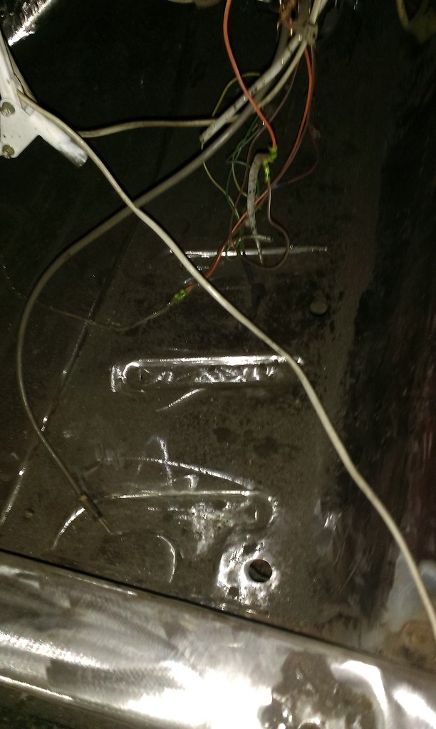 День 2-3 До разбирал салон + крылья, снятие ржавчины которая была ...