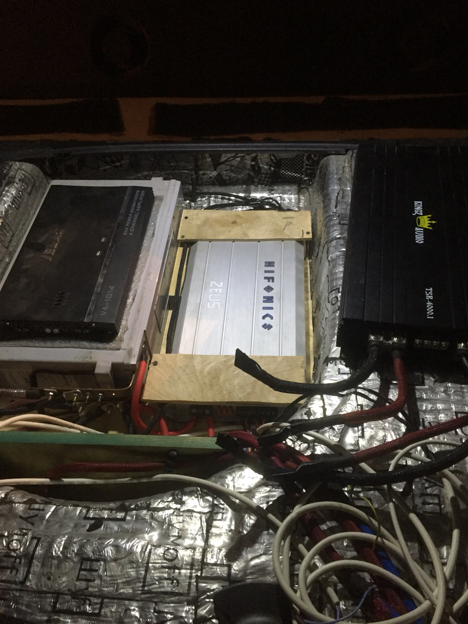 Купил усилитель на фронт. — Volkswagen Polo Sedan, 1,6 л, 2014 года ...