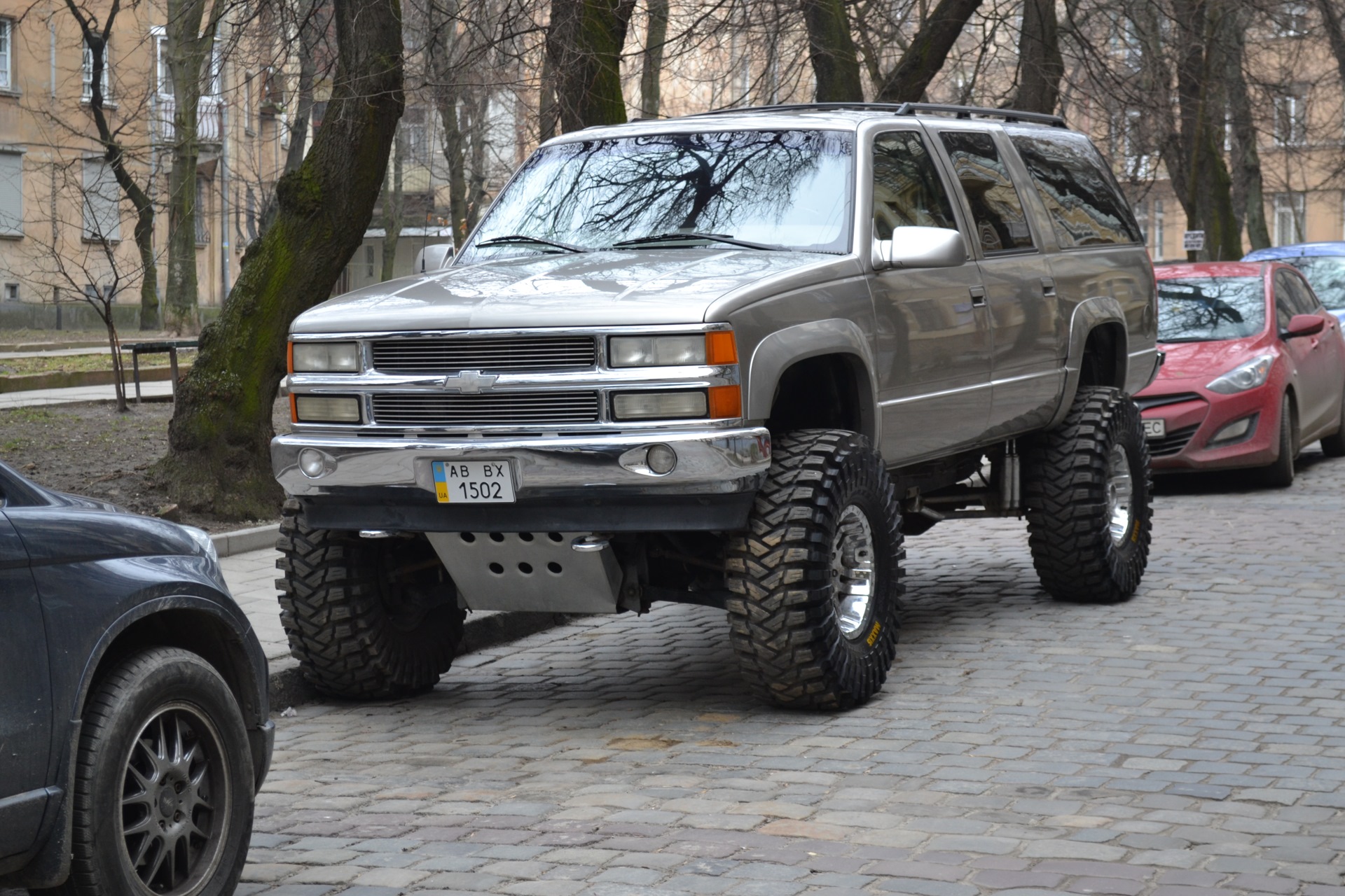 Шевроле Tahoe Suburban