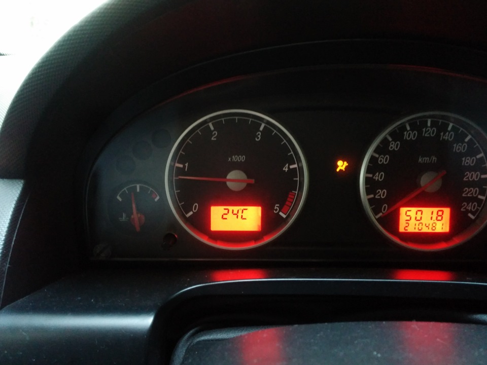 всё приехал домой — Ford Mondeo III. Запчасти на фото: 10012046