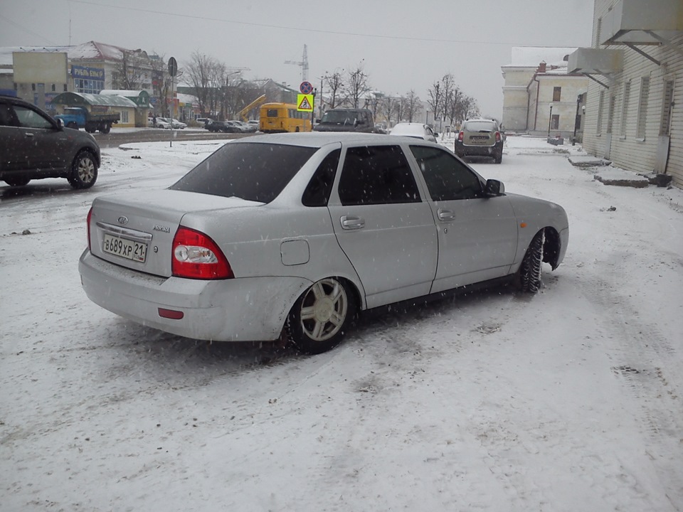 Приора седан Снежка на 15 дисках