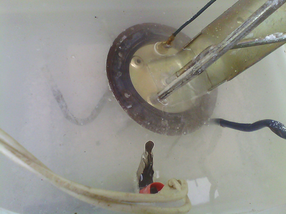 Ремонт арматуры бензонасоса и д.р. — Toyota 4Runner (I), 2,4 л, 1988 ...