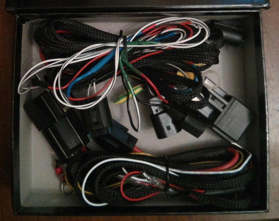 Подключение глазок к салонному свету — BMW 3 series Coupe (E46), 3 л ...