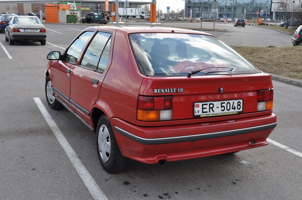 R19, продана. — Renault 19, 1,4 л, 1991 года | продажа машины | DRIVE2