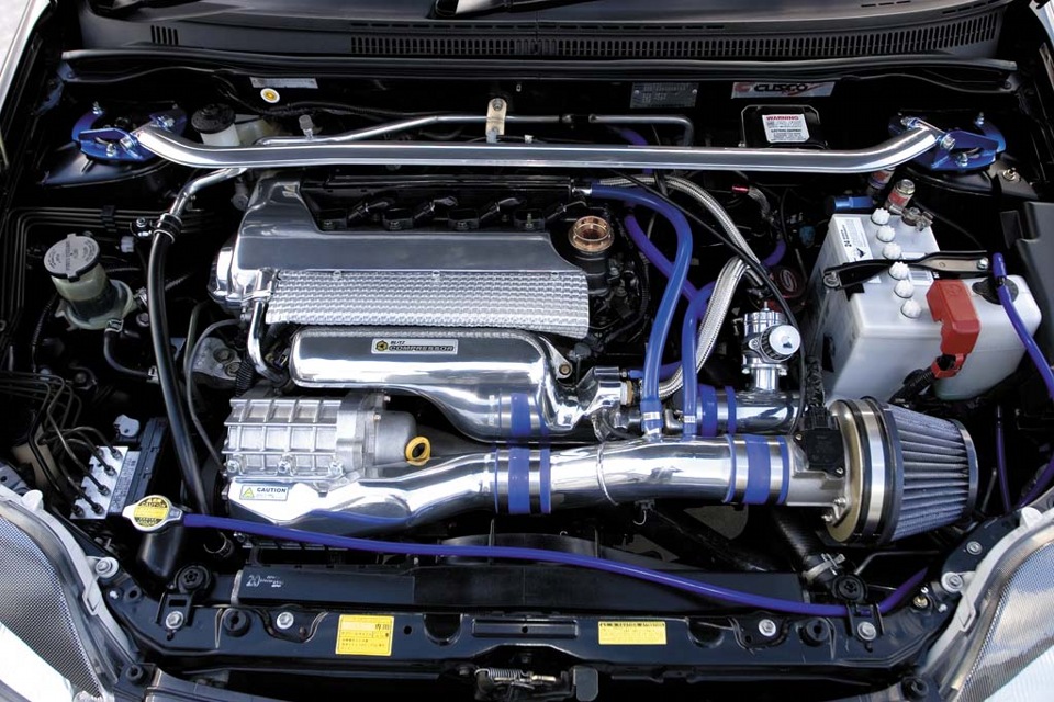 Foto Blitz Compressor Supercharger Kit 2ZZ-GE - Toyota Corolla Runx, 1.8 л....
