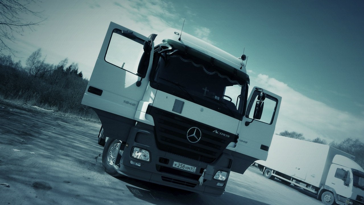 Mercedes Actros drive2