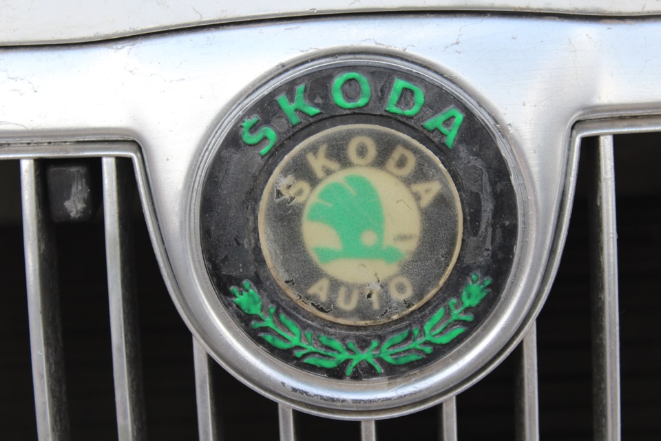 Шильдики - Skoda Rapid (1G), 1,6 л, 2015 года аксессуары DRIVE2