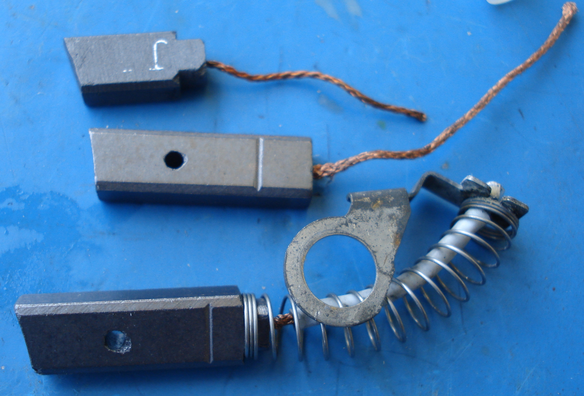 Ремонт генаратора Delco Remy/ замена щеток — Opel Astra F, 1,4 л, 1995 ...