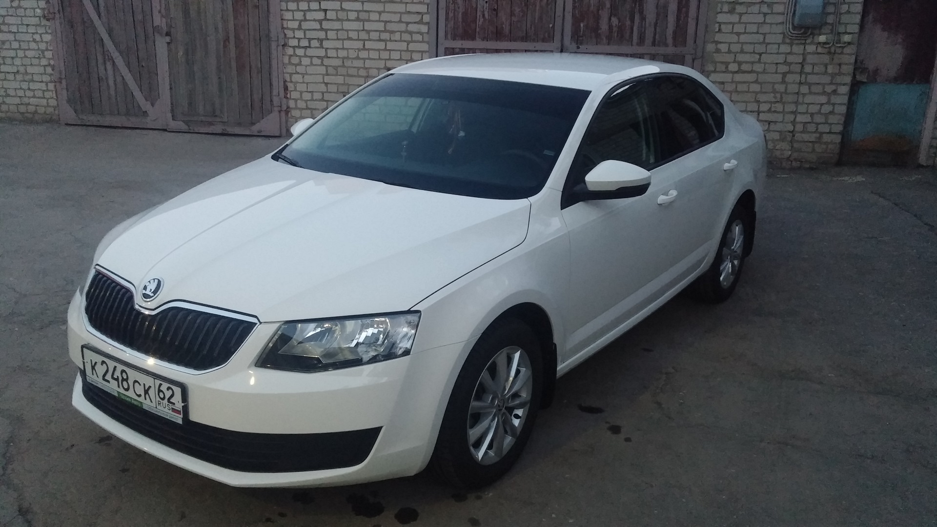 Шкода Октавия технические характеристики. Skoda Octavia комплектации и цены фото