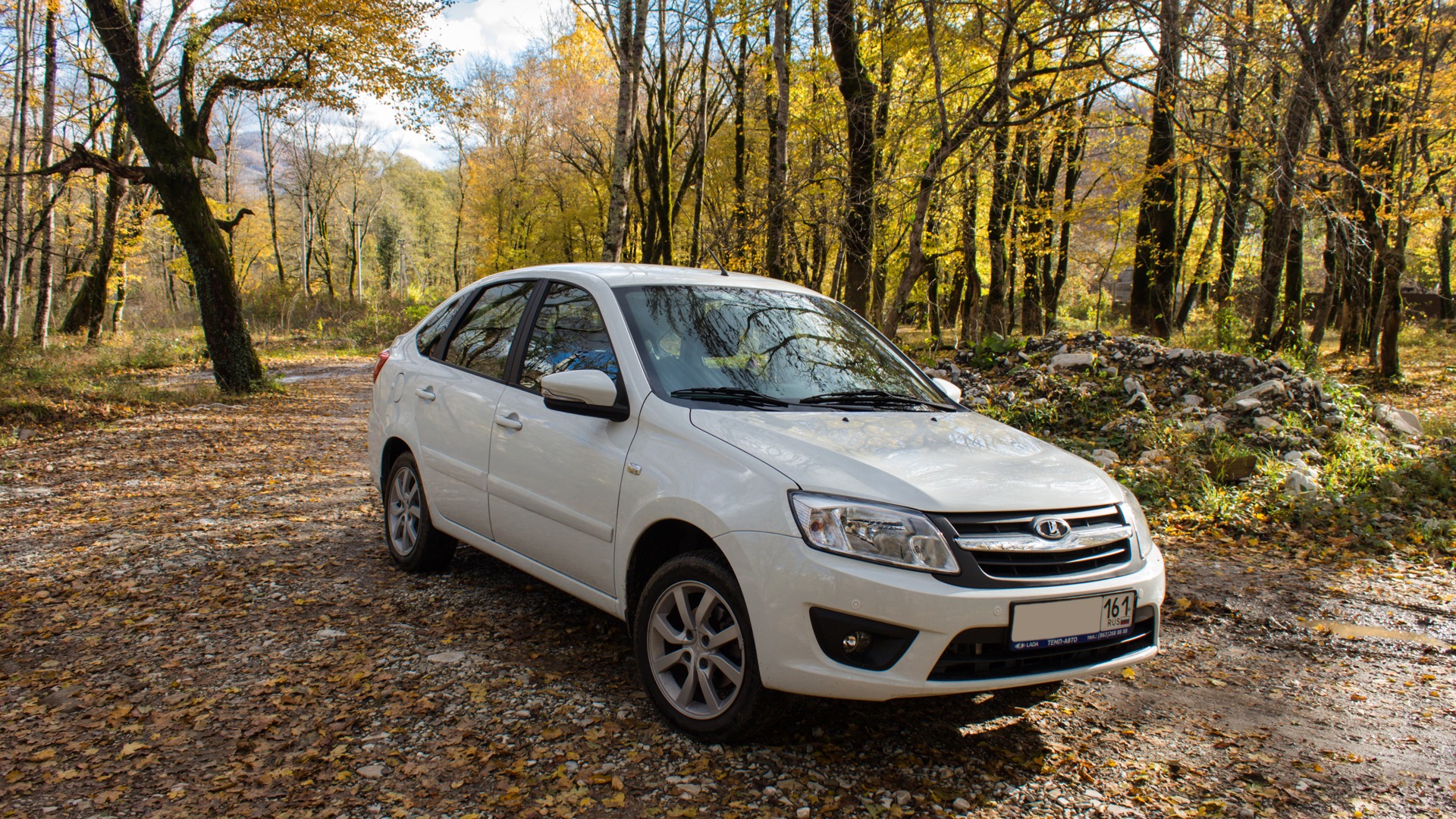 Гранта 2014. Lada Granta лифтбек 2014. Лада Гранта лифтбэк 2014. Лада Гранта 2 лифтбек. Лада Гранта лифтбек 2014 года.