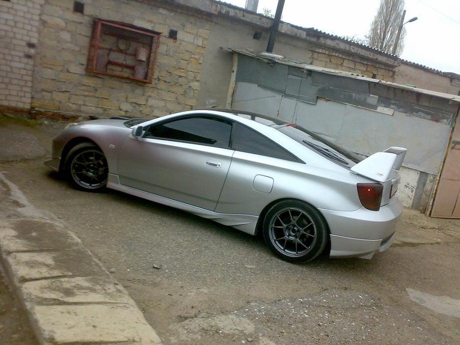 Guy you have springs sagging or a slight approximation to the correct Fitment - Toyota Celica 19 L 2001
