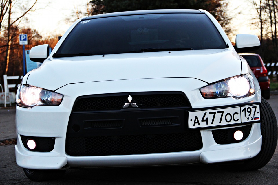 Ноздри + подиум под номер. — Mitsubishi Lancer X, 2,4 л, 2007 года ...