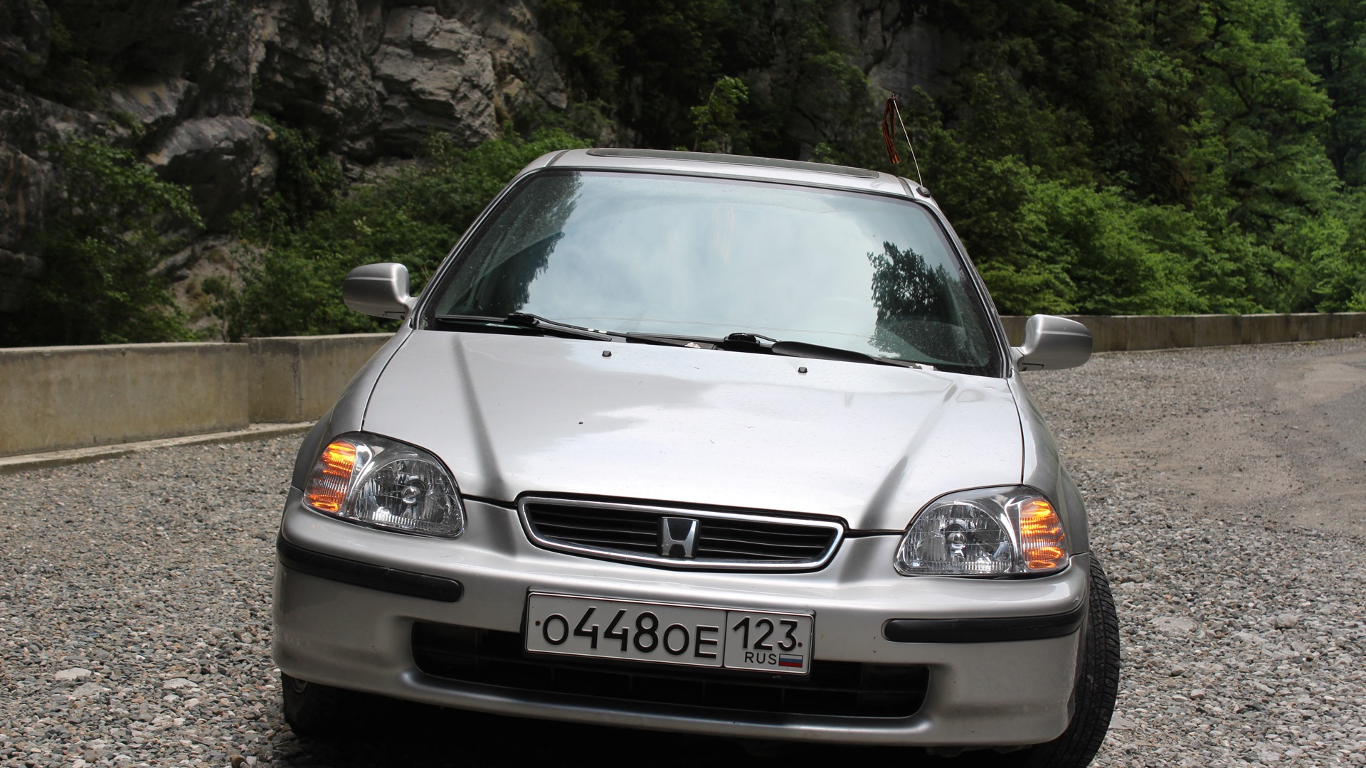 Honda Civic (6G) 1.5 бензиновый 1998 | near stock на DRIVE2