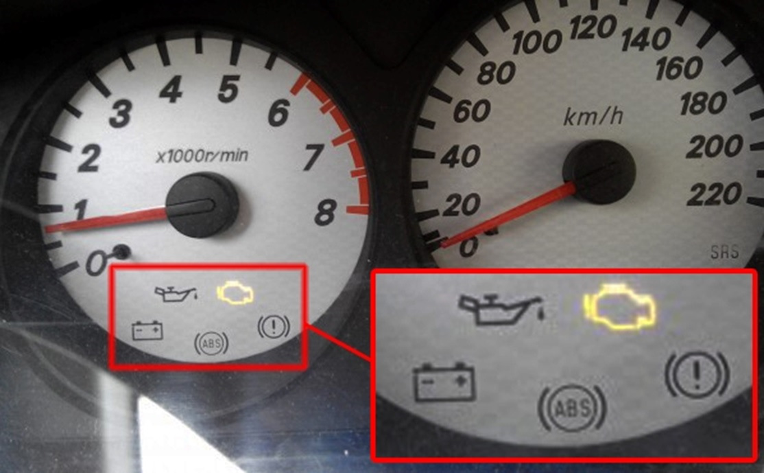 Ошибки лансер 9 1.6. Чек на приборной панели Mitsubishi Lancer 9. Лампочка одометра Лансер 9. Митсубиси Лансер 9 чек двигателя горит. Лансер 9 чек мотора.