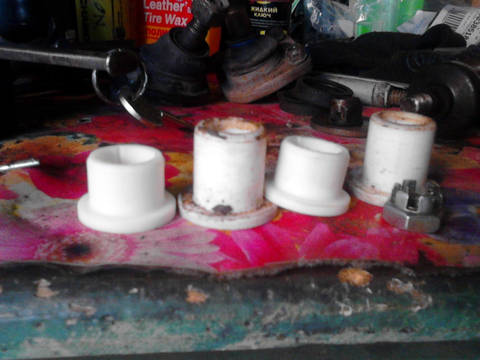 126. Замена втулок маятника — Toyota Crown (S130), 2 л, 1988 года ...