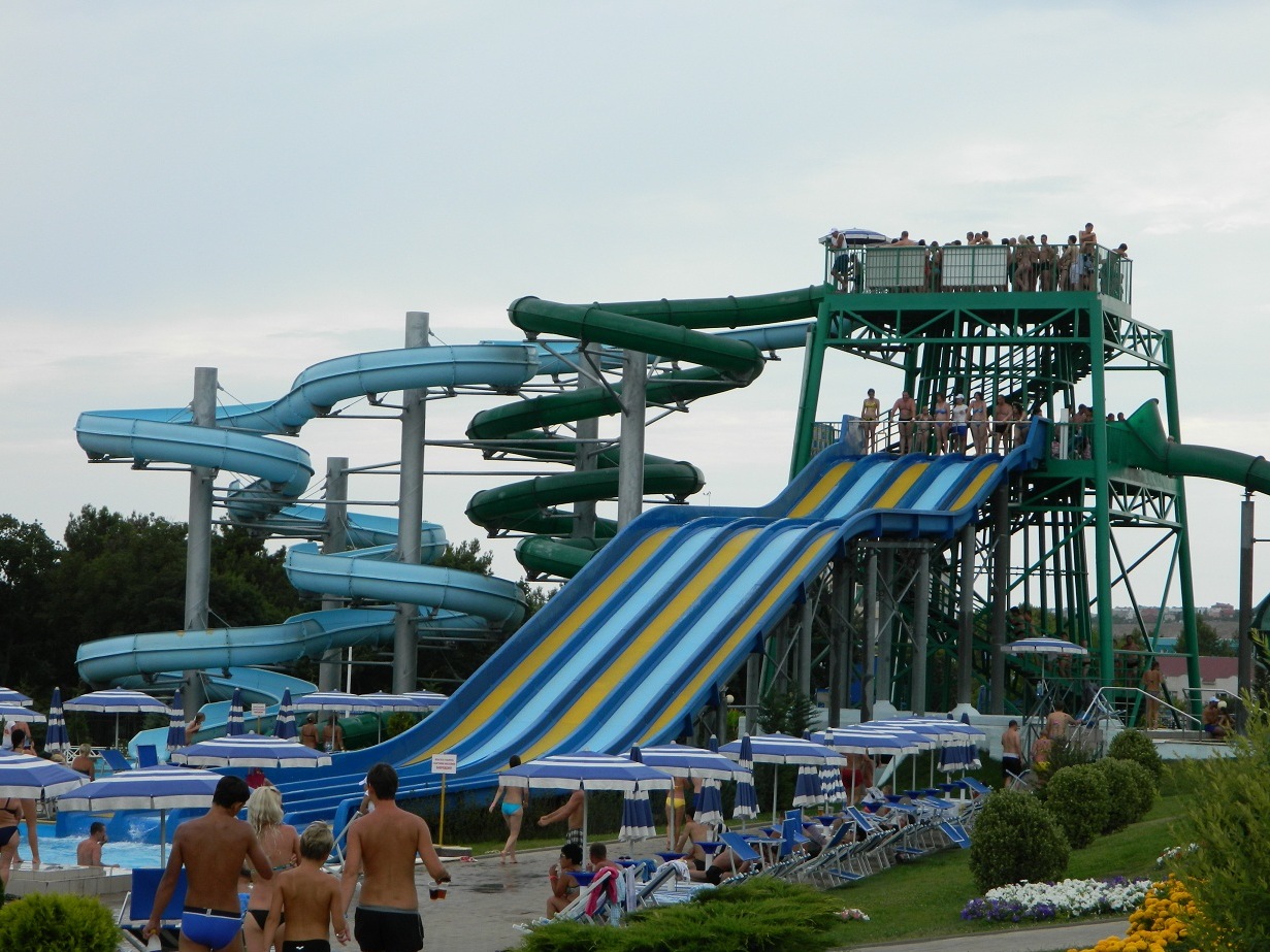геленджик аквапарк самый большой в россии