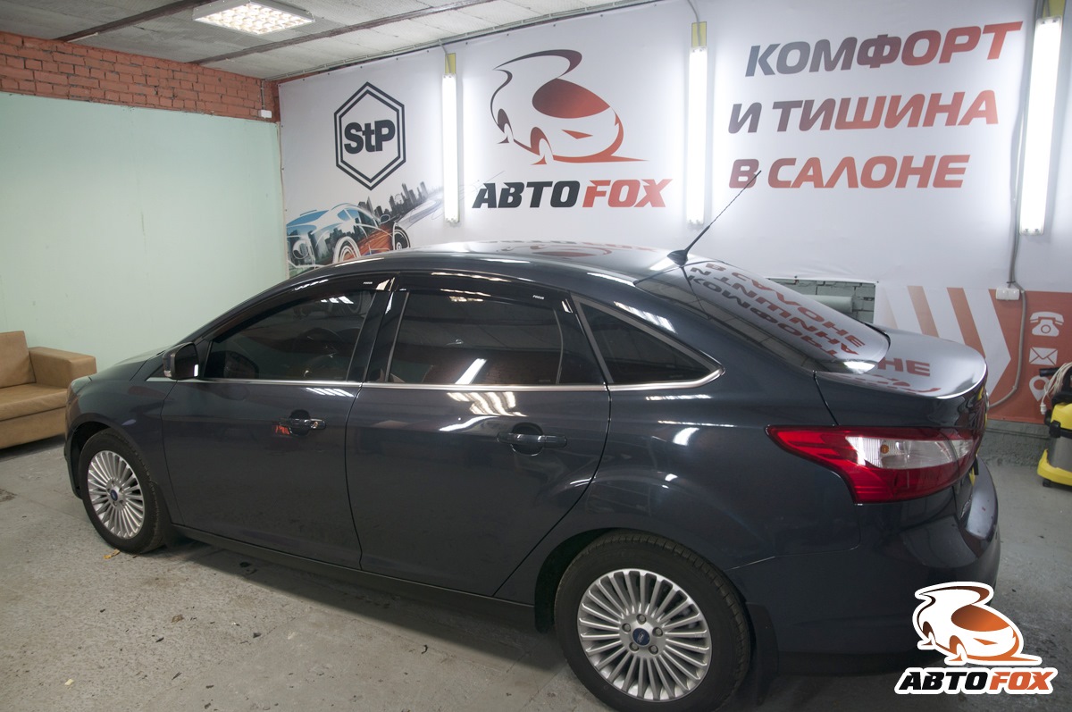 Шумоизоляция автомобиля Ford Focus lll. Установочный центр Стандартпласт STP.  