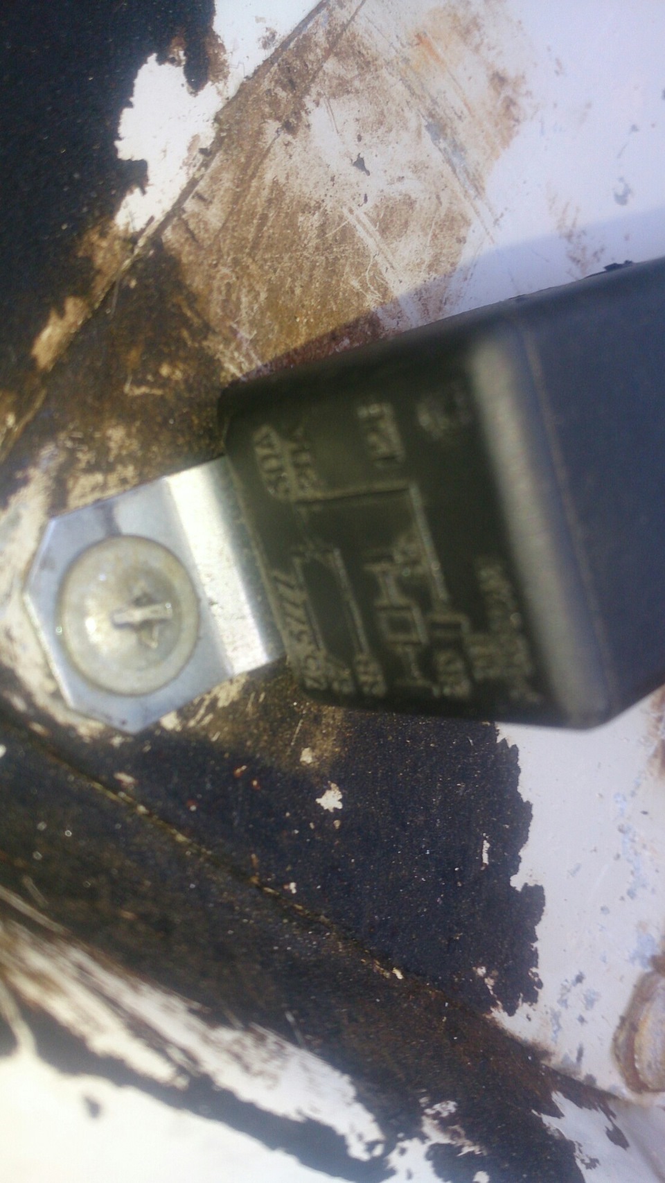 Подключение реле контрольной лампы генератора — LADA 21013, 1,6 л ...