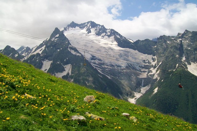 Домбай фото весной