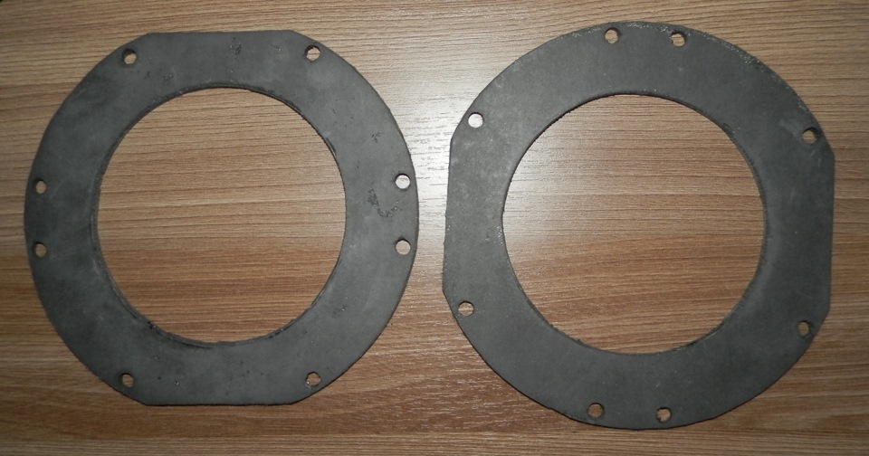 Чулок покрашен, подготовлены "фетры", выставлен преднатяг шкворневых ...