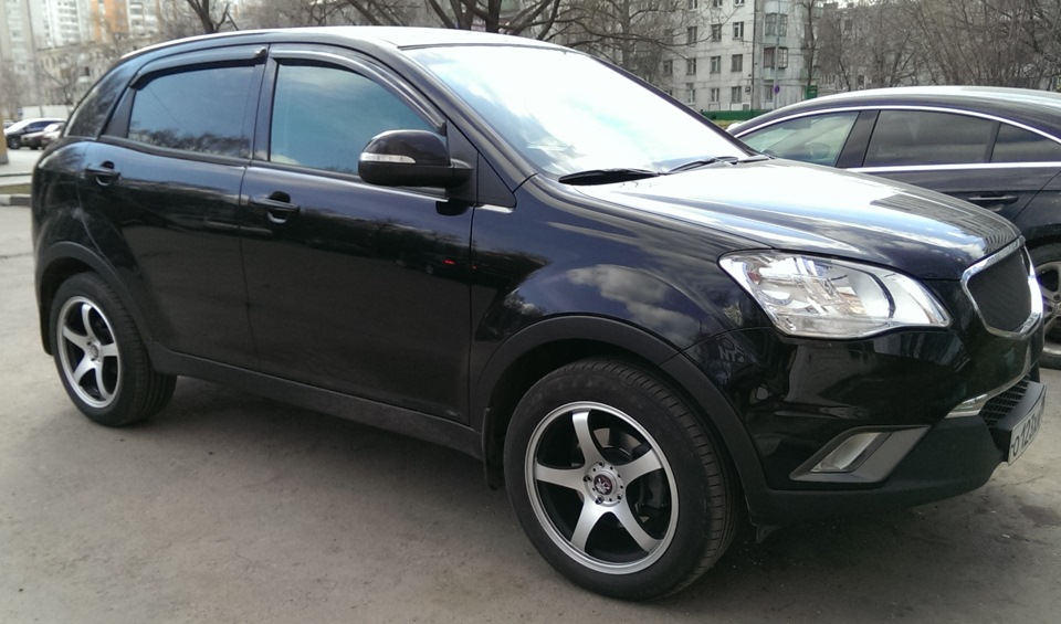 Ssangyong new actyon диски. SSANGYONG Actyon 18 диски. New Actyon r18. Диск r17 SSANGYONG Actyon черные. Санг енг Актион на 18 дисках.