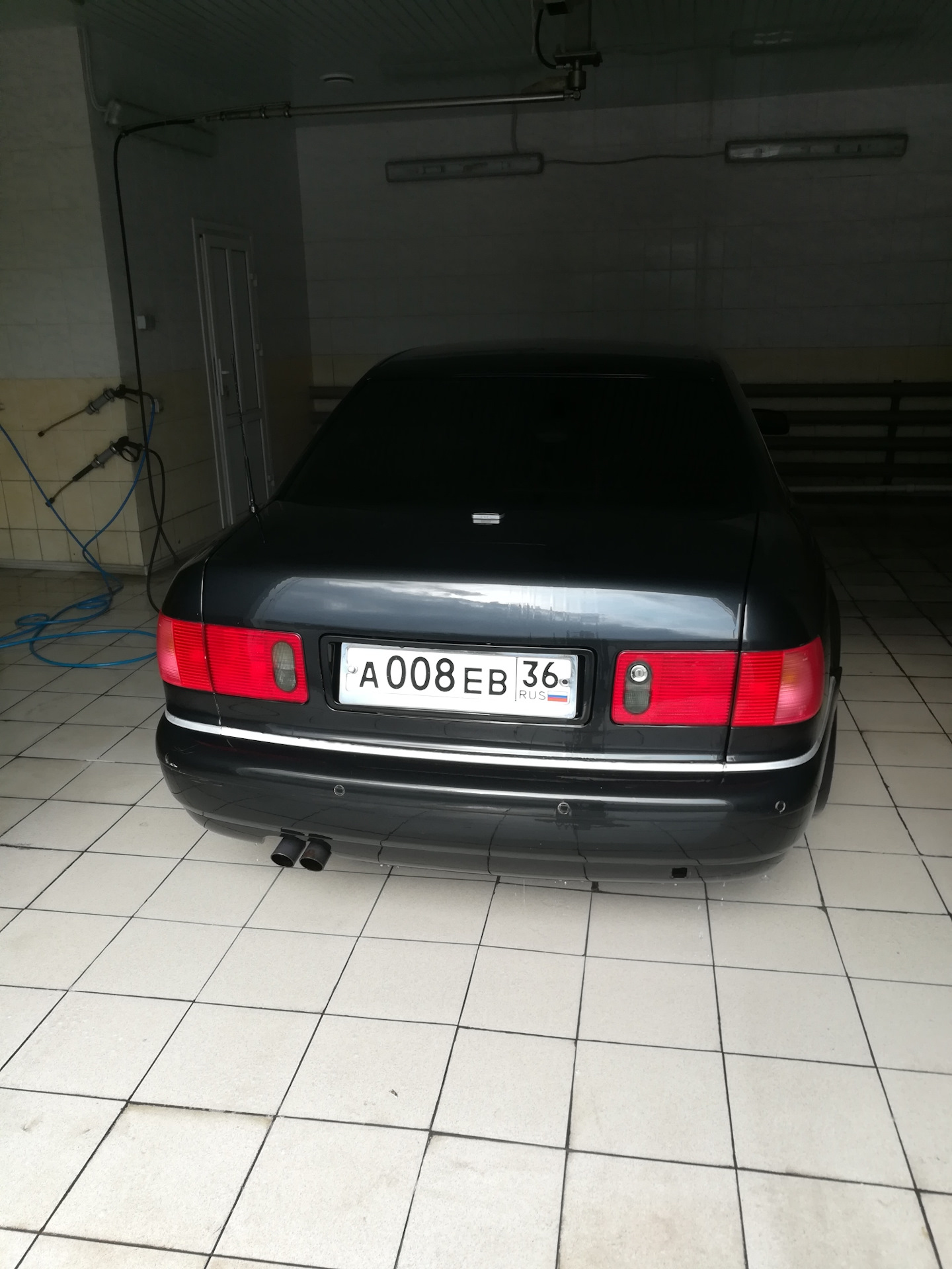 Просто фото — Audi A8 (D2), 4,2 л, 2002 года | фотография | DRIVE2