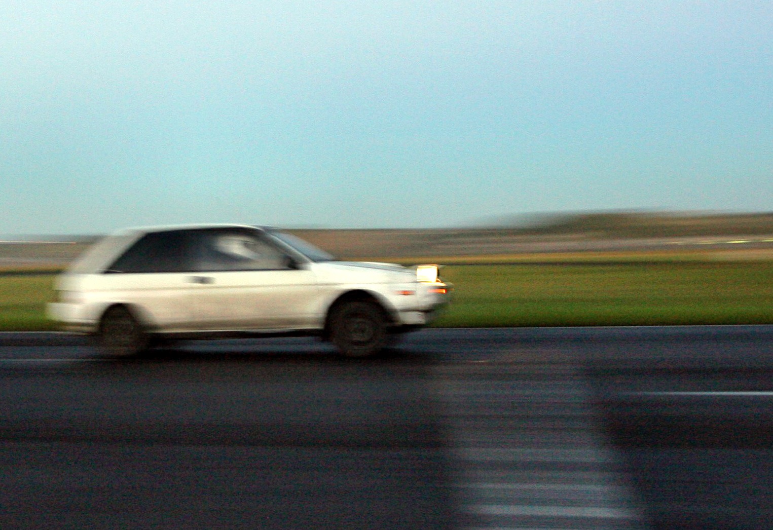 RED RING Toyota Corolla II 15 1987