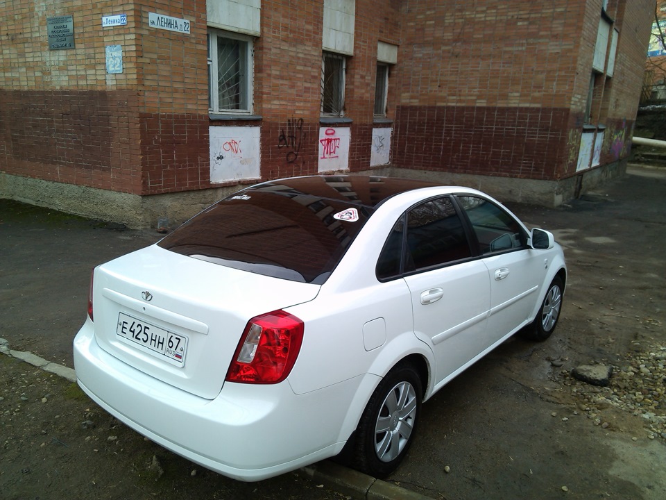 Chevrolet Lacetti красный с черной крышей