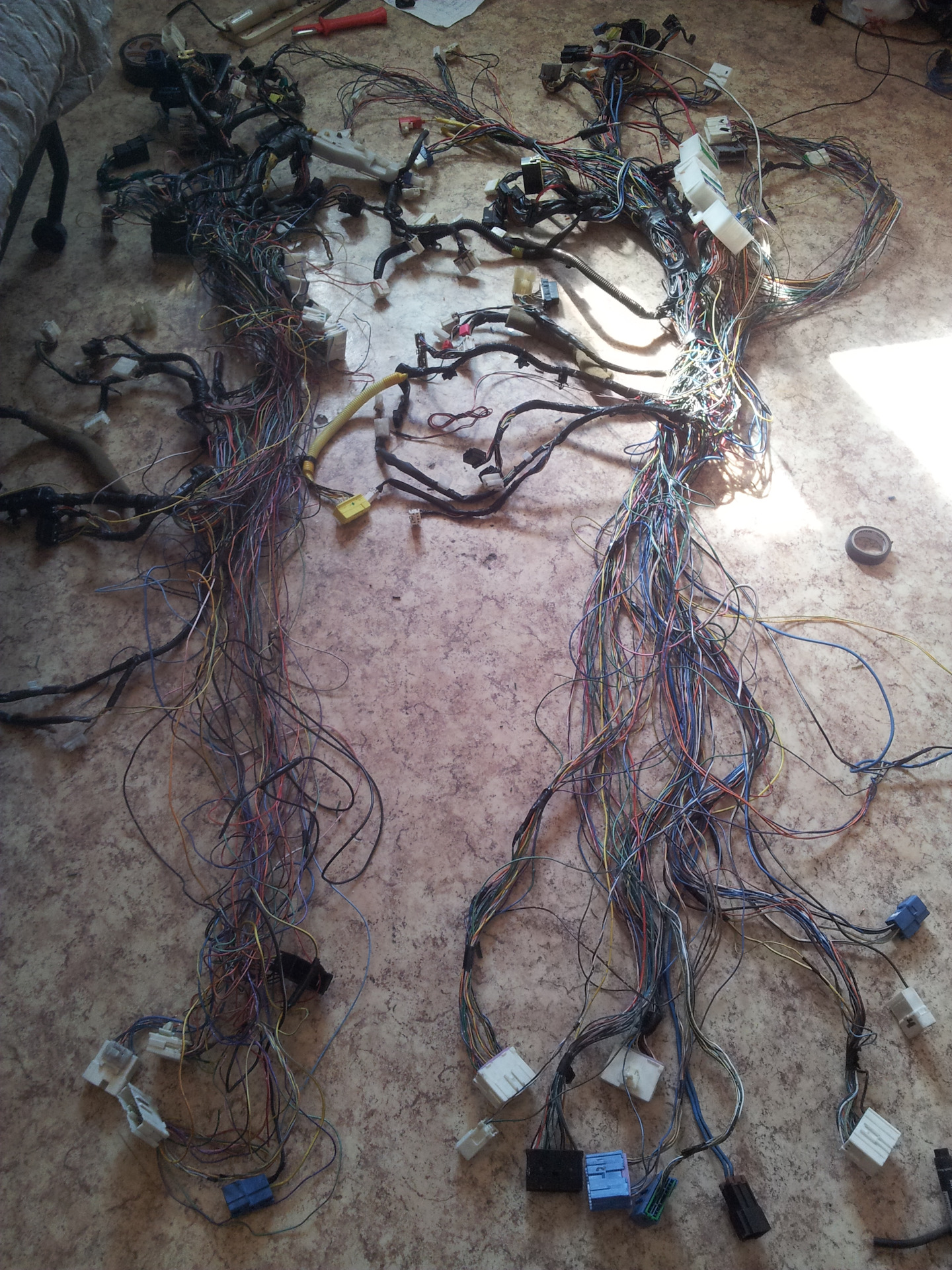 Переделка проводки галанта с праворульного на леворульный вариант ...