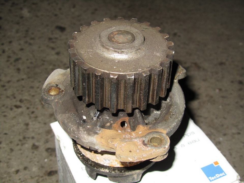 Помпа, однако. — Lada 2115, 1,5 л, 2003 года | своими руками | DRIVE2