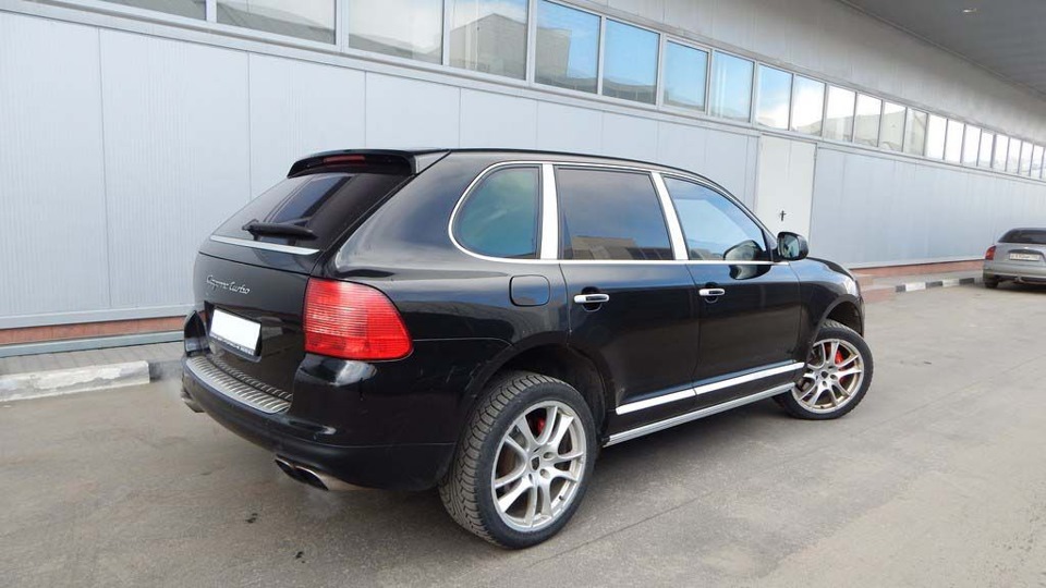 Porsche Cayenne 1