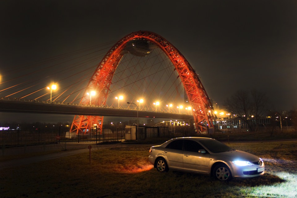 Под мостом ночью