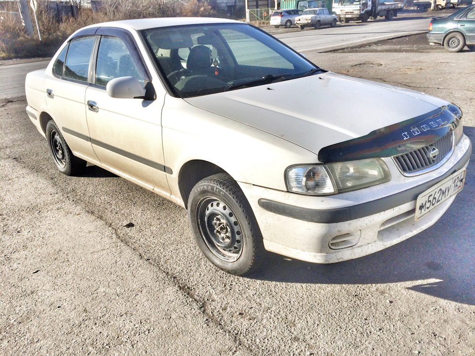 Ниссан санни фото. Nissan Sunny 2001. Nissan Sunny b15 Сток. Ниссан Санни кузов b15. Nissan Sunny b15 резина.