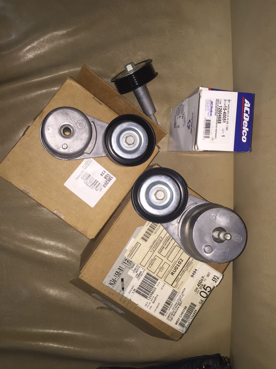 Замена роликов натяжителей ремней и самих ремней — Cadillac STS, 4,6 л ...