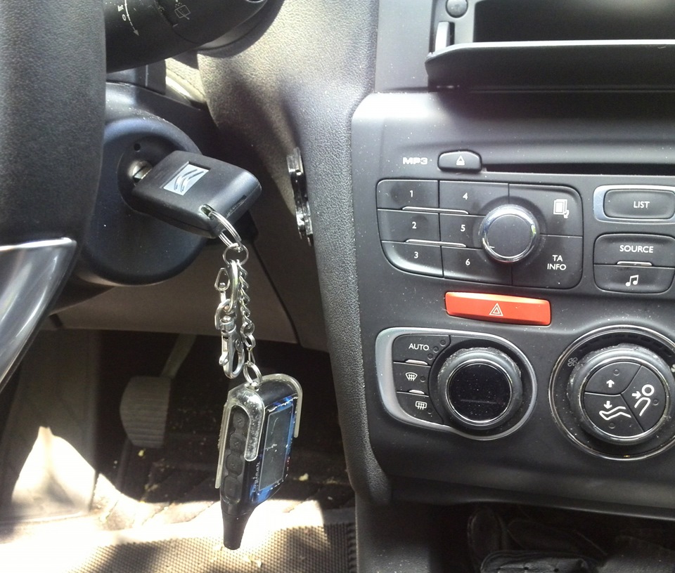 Надоедливый брелок сигнализации — Citroen C4 (2G), 1,6 л, 2012 года ...