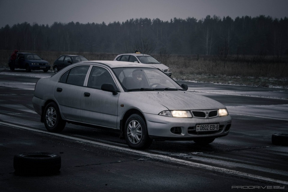 Фото в бортжурнале Mitsubishi Carisma