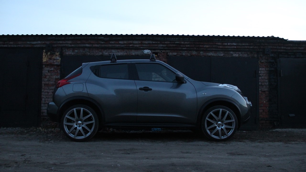 Nissan Juke r19