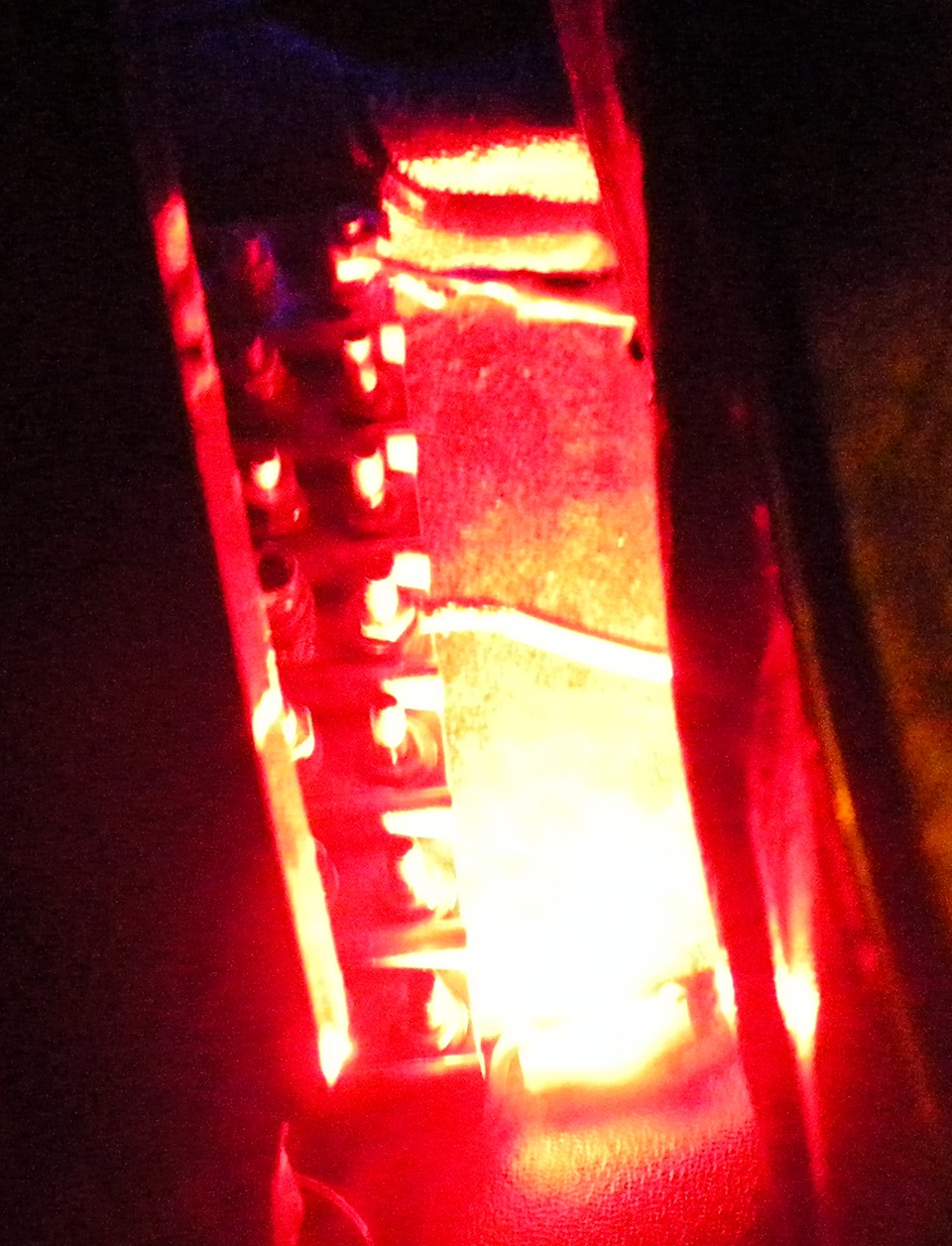 Диодная подсветка колодки массы. — Lada 11113 Ока, 0,8 л, 2001 года ...