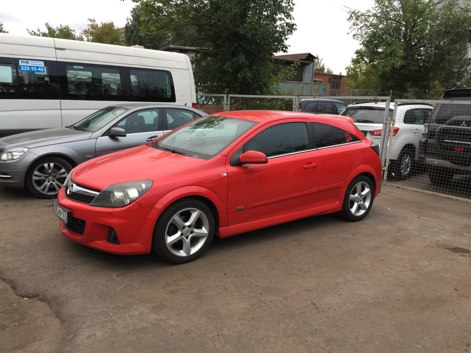 Opel Astra h GTC 2007 колеса