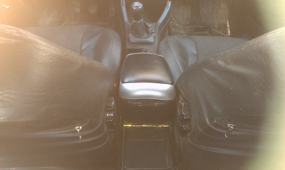 Ауди 80 подлокотник — Audi 80 (B3), 1,8 л, 1987 года | аксессуары | DRIVE2