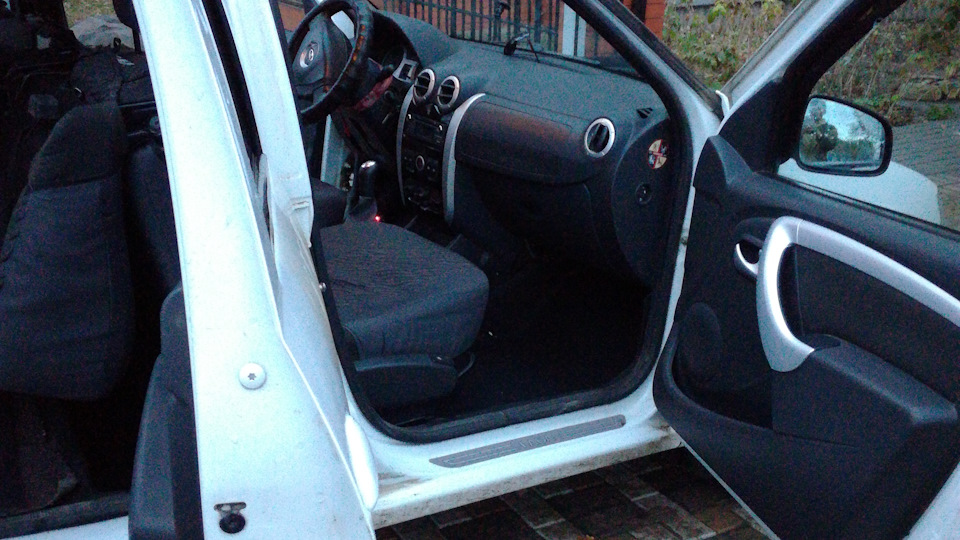 Уходит антифриз — Lada Ларгус, 1,6 л, 2012 года | своими руками | DRIVE2