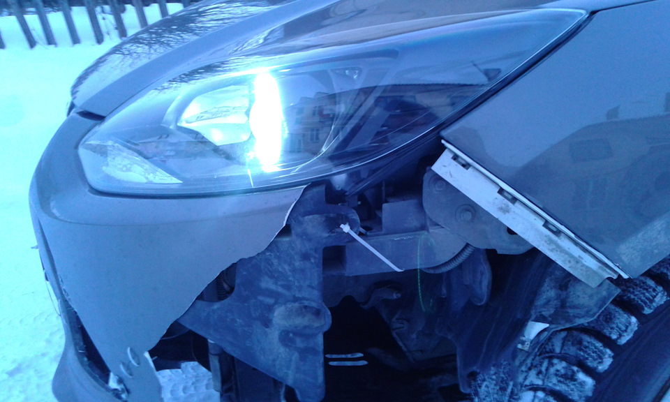 конура — Ford Focus Sedan III