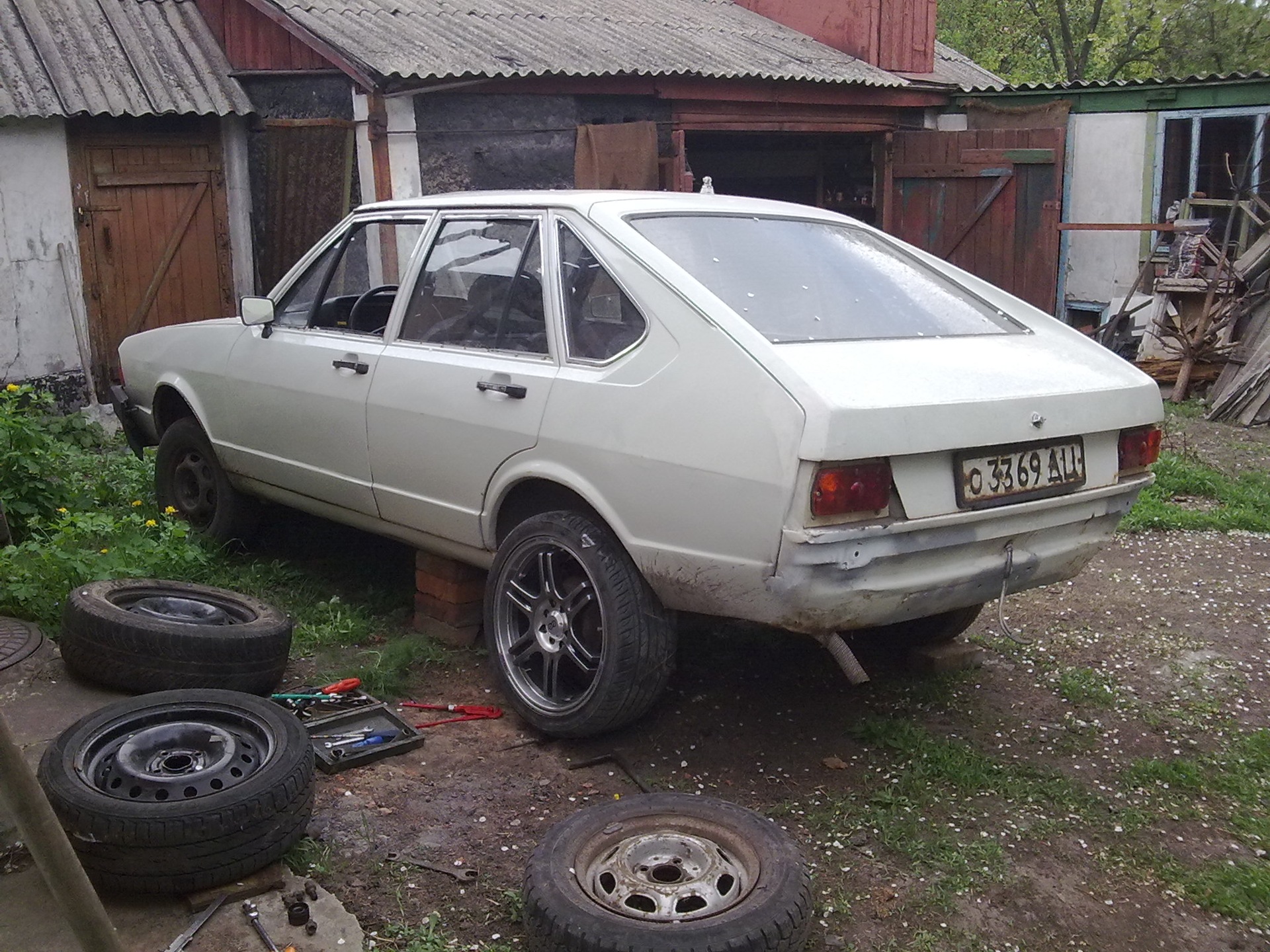 все еще реставрируем vw passat b1 1978 года 4 серия