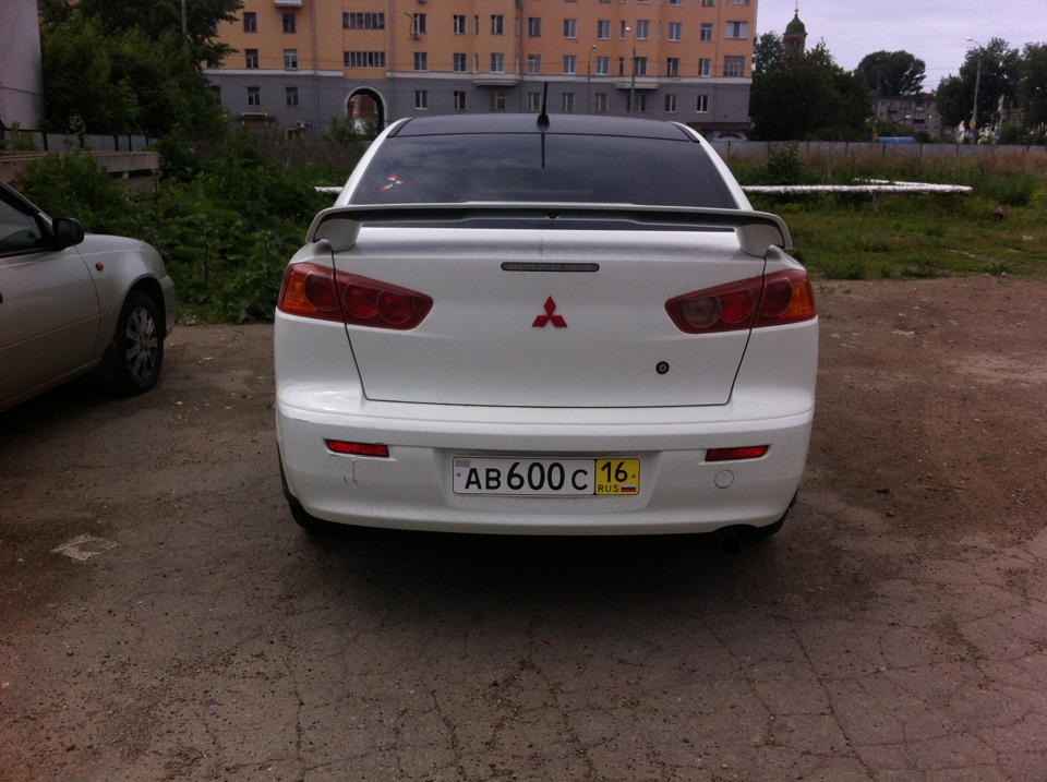 камера заднего вида lancer x