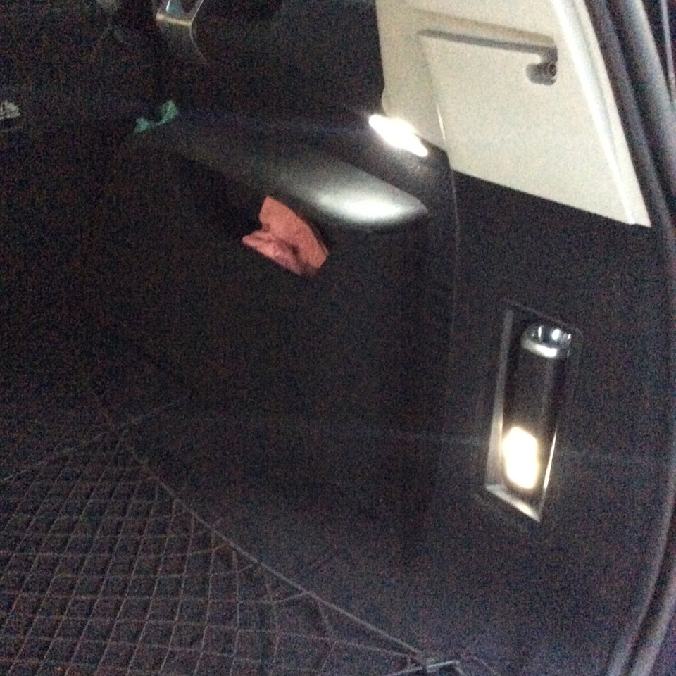 Привёл багажник в порядок. — Citroen C4 Picasso (1G), 1,6 л, 2010 года ...