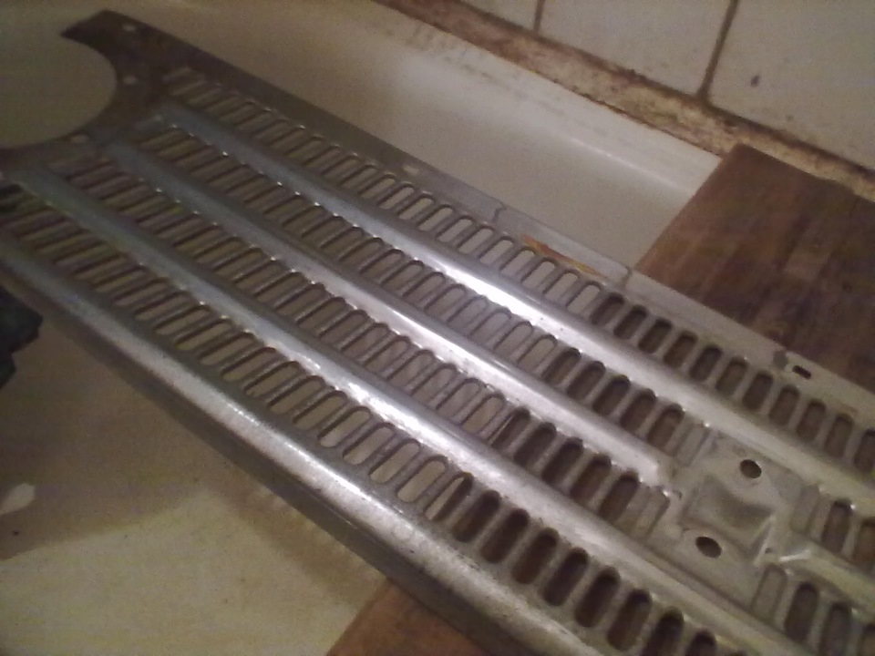 отмыл решетку радиатора — ИЖ Москвич 412, 1,5 л, 1971 года | мойка | DRIVE2