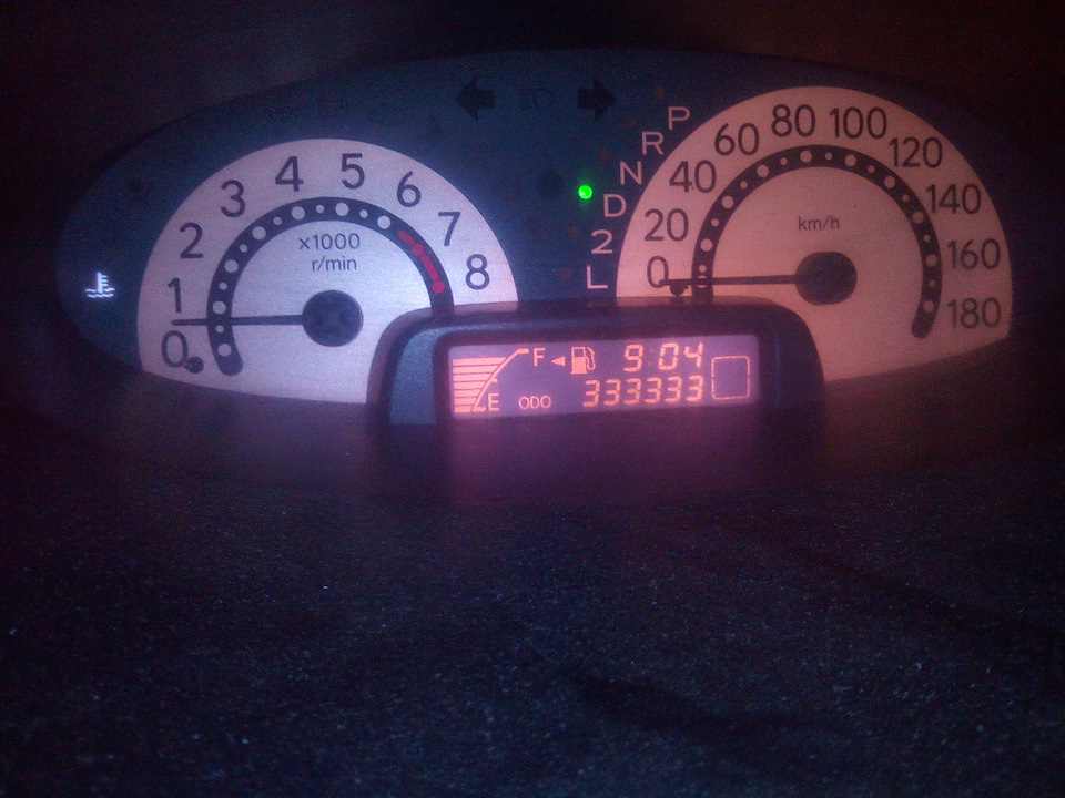 Красивые цифры — Toyota Funcargo, 1,5 л., 2001 года | фотография | DRIVE2